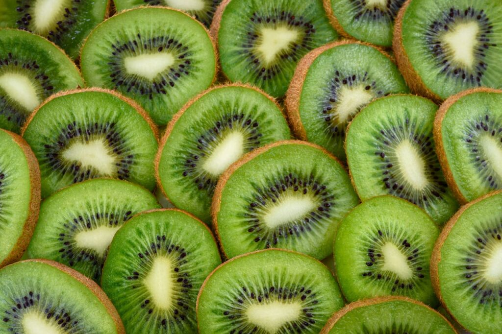 Can Hens Eat Kiwi Fruit